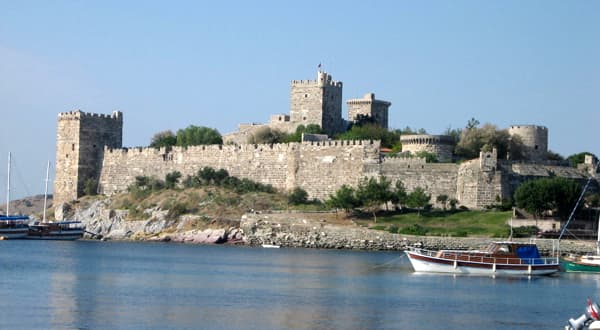 Bodrum'da Nerede Kalınır? Bölge Bölge Rehber