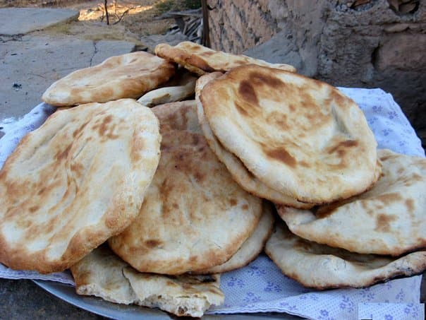 Tandır ekmeği