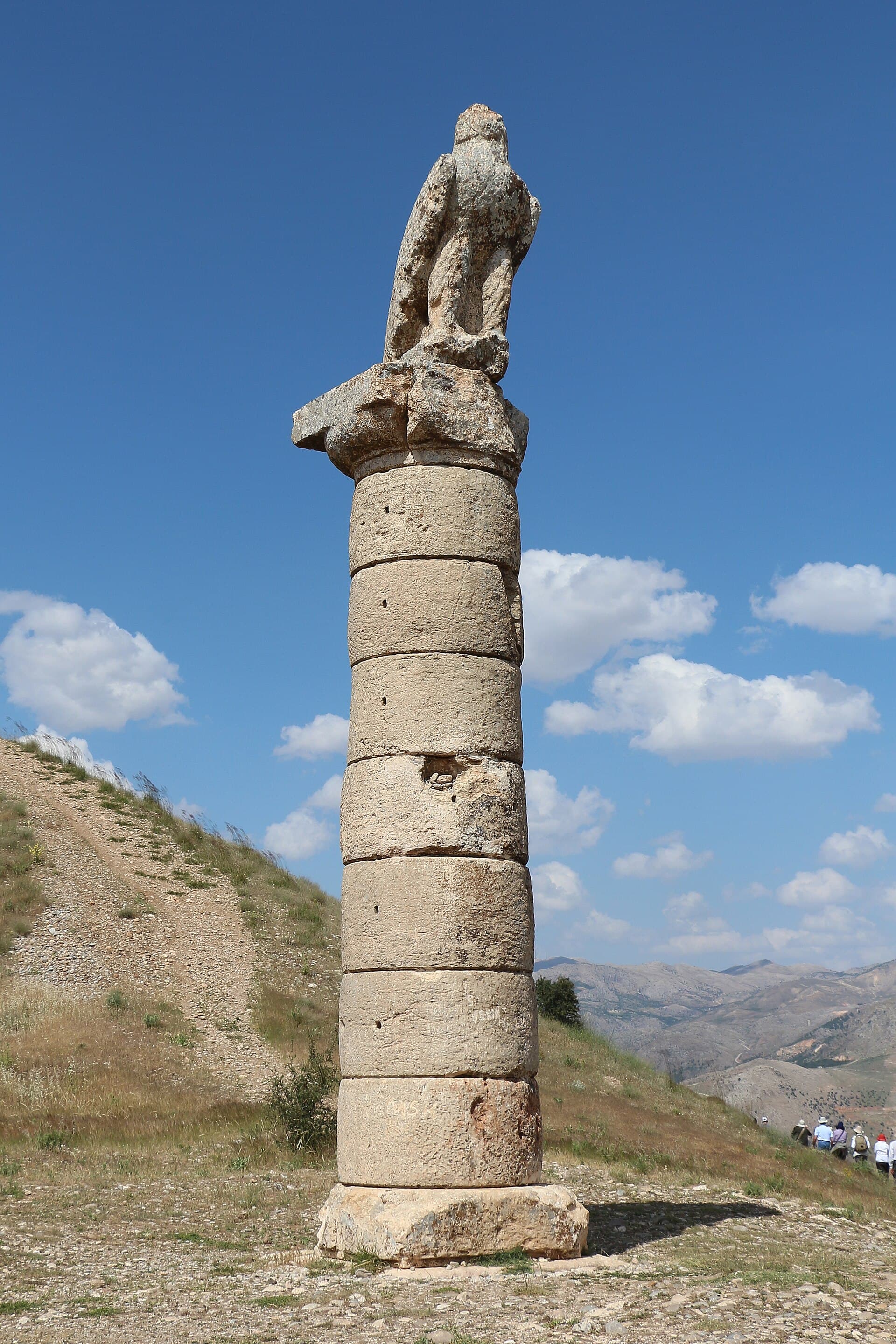 Karakuş Tümülüsü’nün sütunları