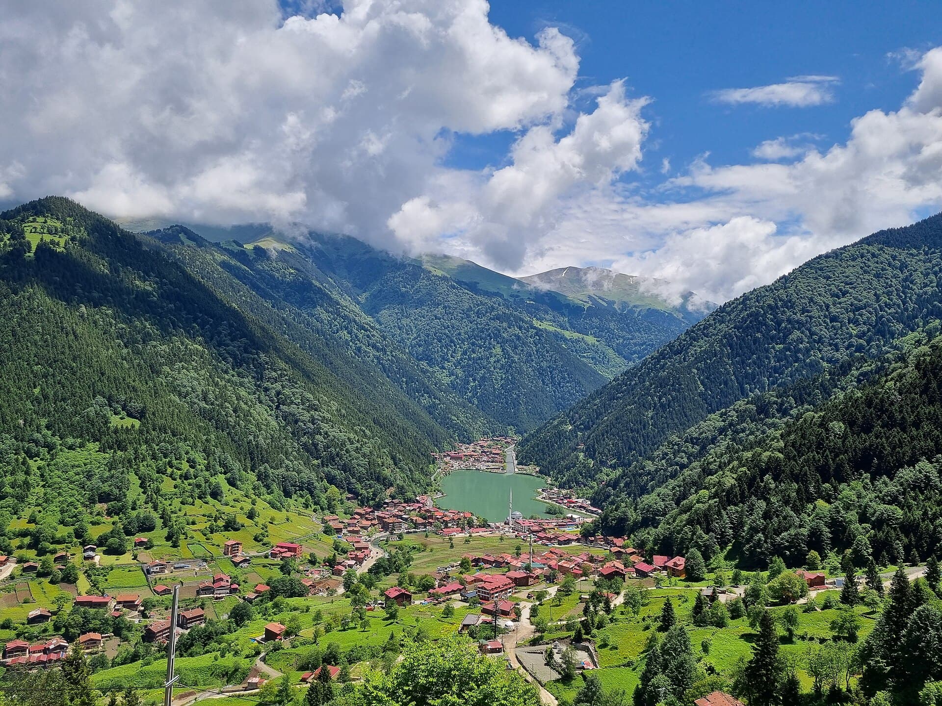 Uzungöl manzarası